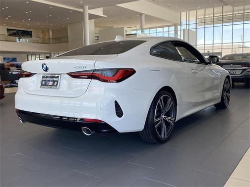 Alpine White 2022 BMW 430 i