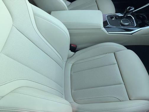 Alpine White 2022 BMW 430 i