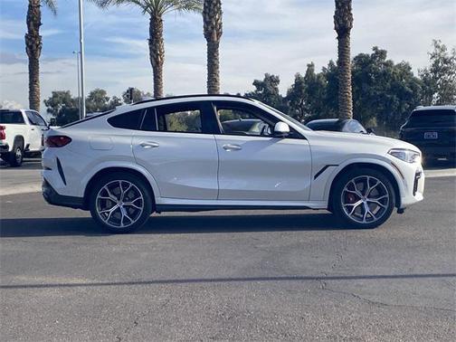 2023 BMW X6 M50i
