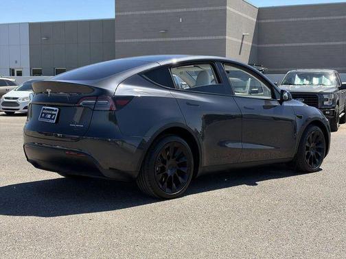 2025 Tesla Model Y Long Range Dual Motor All-Wheel Drive