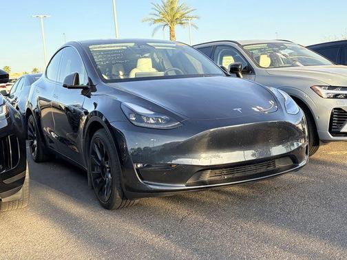 2025 Tesla Model Y Long Range Dual Motor All-Wheel Drive