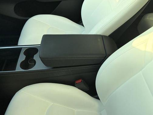 2025 Tesla Model Y Long Range Dual Motor All-Wheel Drive