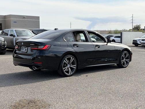 Black Sapphire Metallic 2023 BMW 330 330i