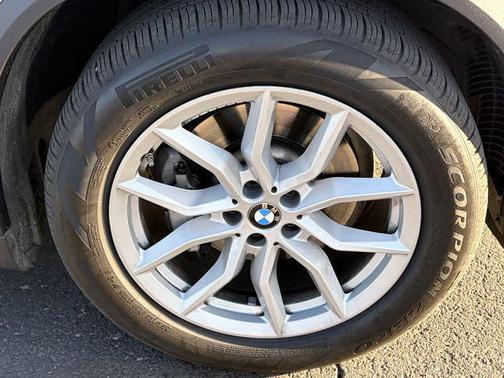 Alpine White 2020 BMW X5 sDrive40i