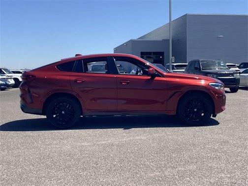 2021 BMW X6 M50i