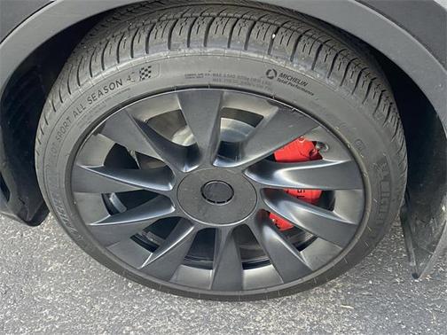 2024 Tesla Model Y Long Range Dual Motor All-Wheel Drive