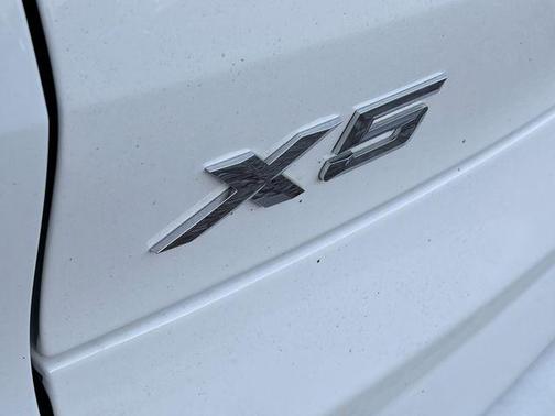 Alpine White 2023 BMW X5 sDrive40i