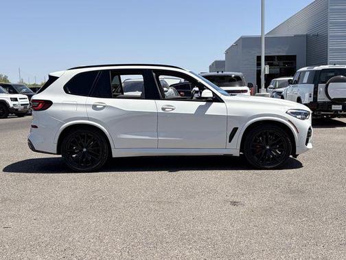 Alpine White 2023 BMW X5 sDrive40i