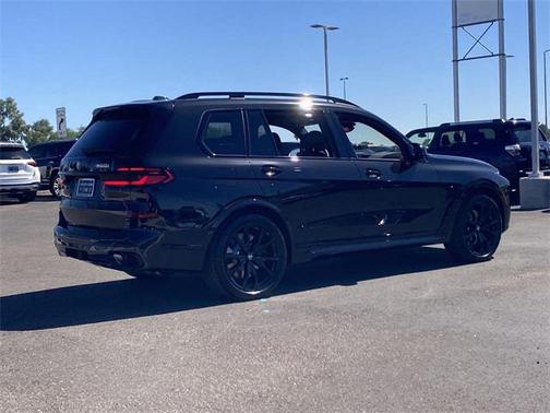 2026 BMW X7 M60i
