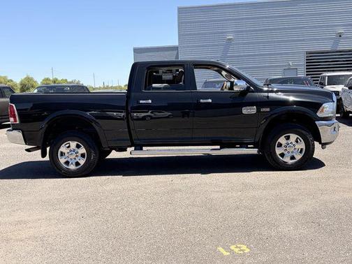Brilliant Black Crystal Pearlcoat 2016 RAM 2500 Longhorn