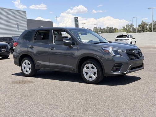 Magnetite Gray Metallic 2024 Subaru Forester Base