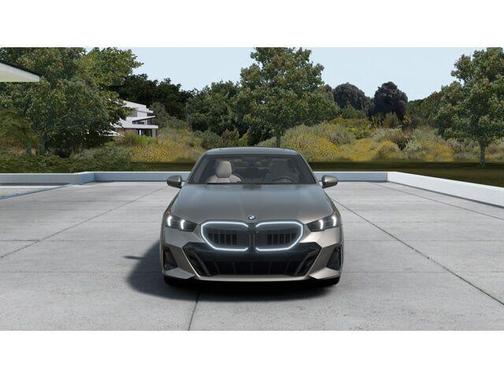 Oxide Grey Metallic 2027 BMW 530 i