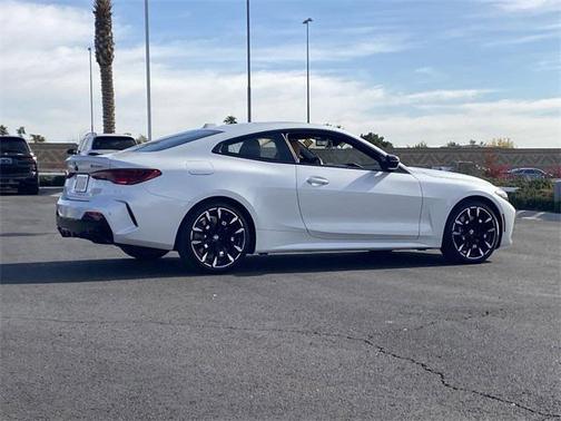 2025 BMW M440 i