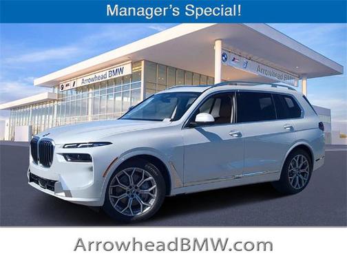 Mineral White Metallic 2026 BMW X7 xDrive40i SUV