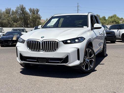 Mineral White Metallic 2026 BMW X5 sDrive40i