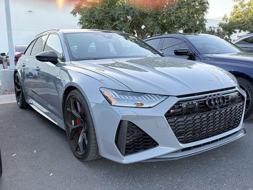 Nardo Gray 2025 Audi RS 6 Avant 4.0T