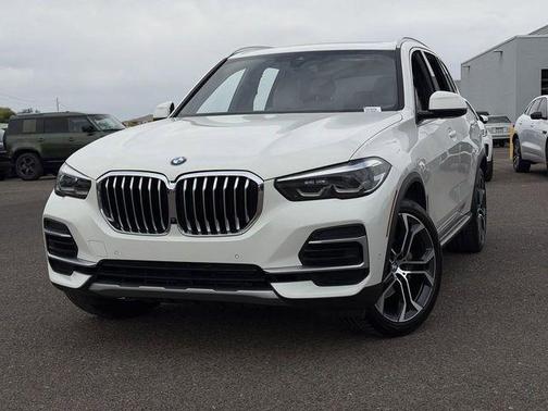Alpine White 2023 BMW X5 sDrive40i
