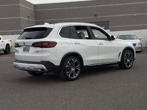 Alpine White 2023 BMW X5 sDrive40i
