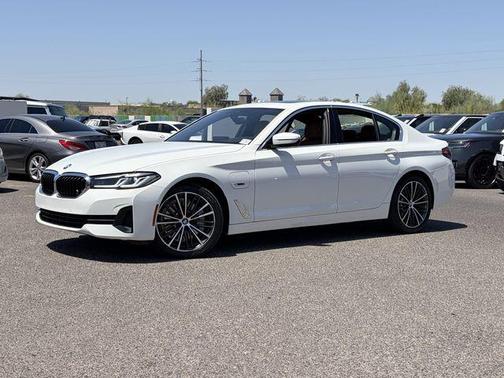 Alpine White 2023 BMW 530e Base