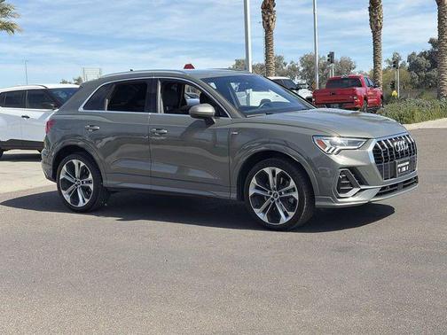2019 Audi Q3 2.0T S line Premium Plus