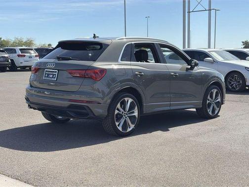 2019 Audi Q3 2.0T S line Premium Plus