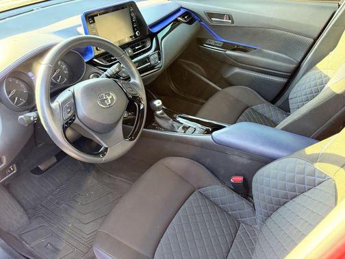 Supersonic Red 2020 Toyota C-HR XLE