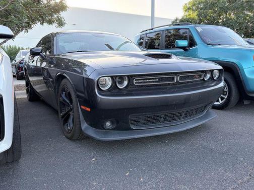 Granite Pearlcoat 2022 Dodge Challenger R/T