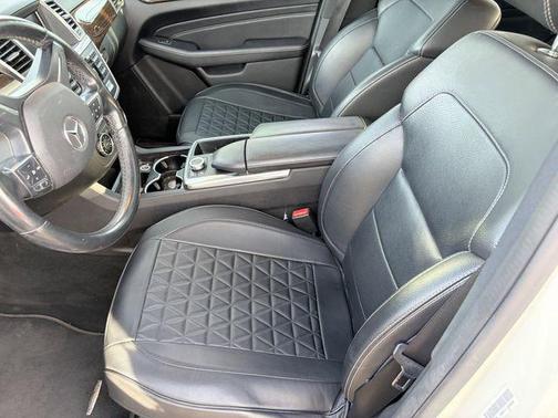 Arctic White 2013 Mercedes-Benz M-Class 4MATIC