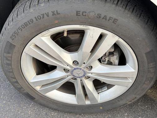 Arctic White 2013 Mercedes-Benz M-Class 4MATIC