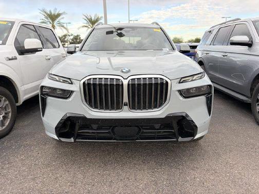 Brooklyn Grey Metallic 2023 BMW X7 xDrive40i