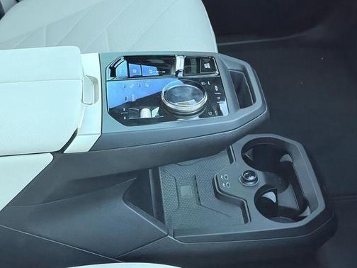 Alpine White 2024 BMW iX xDrive50
