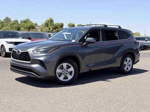 Magnetic Gray Metallic 2021 Toyota Highlander L