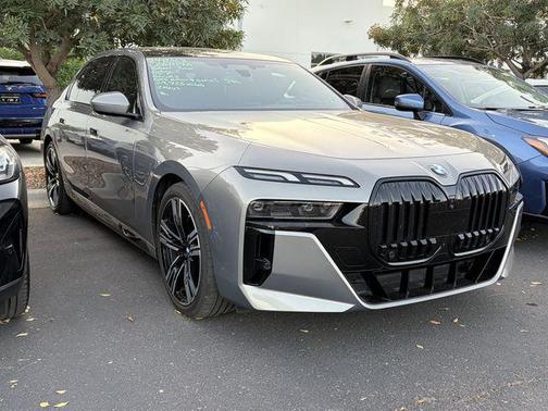 Oxide Grey Metallic 2023 BMW 740 i