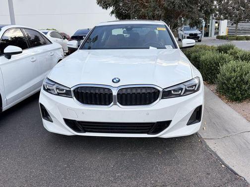 Alpine White 2023 BMW 330 330i