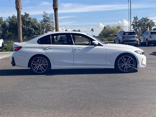 2023 BMW 330 330i