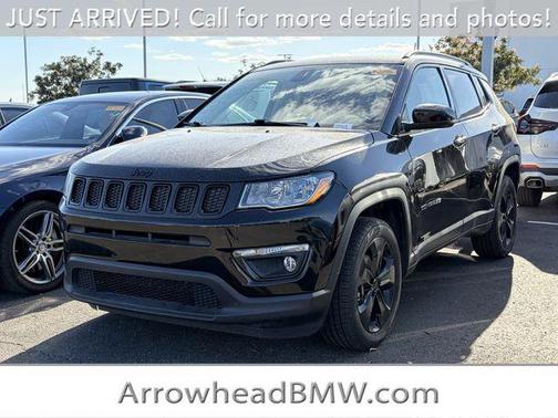 Diamond Black Crystal Pearlcoat 2019 Jeep Compass Latitude