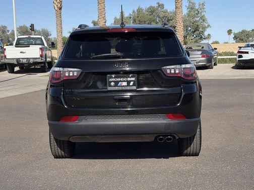 Diamond Black Crystal Pearlcoat 2019 Jeep Compass Latitude