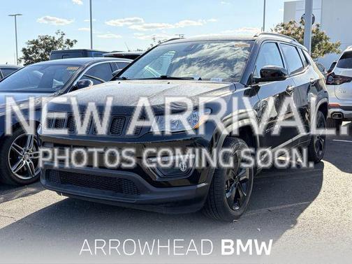 Diamond Black Crystal Pearlcoat 2019 Jeep Compass Latitude