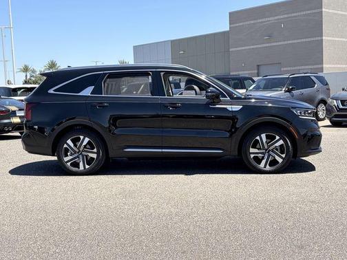Aurora Black 2023 Kia Sorento Hybrid SX Prestige