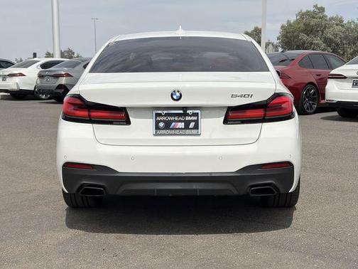 Alpine White 2021 BMW 540 540i