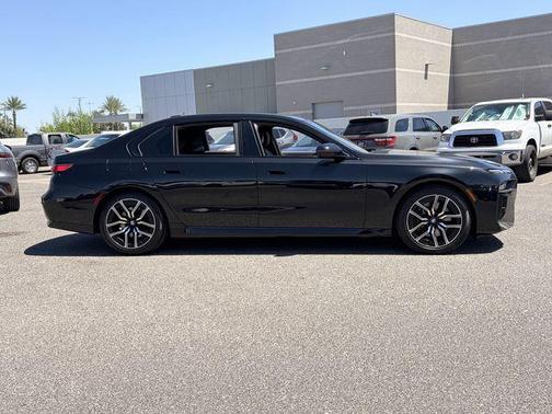 Black Sapphire Metallic 2024 BMW 740 740i