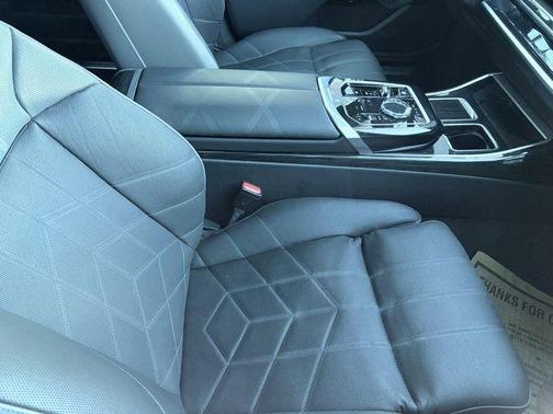 Black Sapphire Metallic 2024 BMW 740 740i
