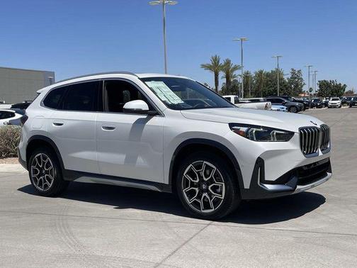 Mineral White Metallic 2025 BMW X1 xDrive28i