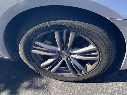2010 INFINITI G37x Base