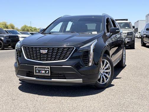 Stellar Black Metallic 2022 Cadillac XT4 Premium Luxury