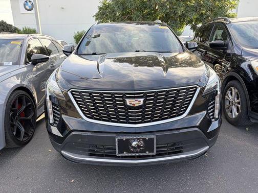 Stellar Black Metallic 2022 Cadillac XT4 Premium Luxury