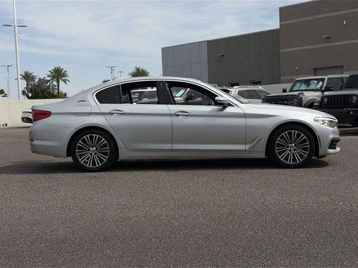 Glacier Silver Metallic 2019 BMW 530e iPerformance