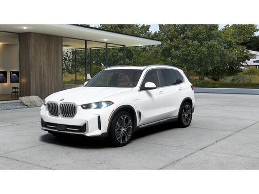 Mineral White Metallic 2026 BMW X5 PHEV xDrive50e