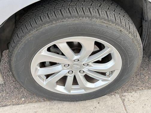 Lunar Silver Metallic 2017 Acura RDX Base