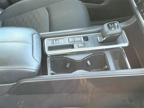 2022 Nissan Pathfinder SV 2WD